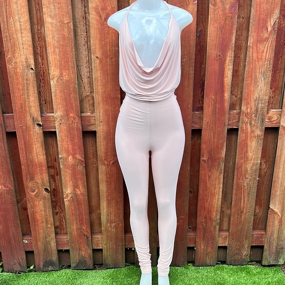 Uptown USA Chic Pink Halter Jumpsuit Size L - Picture 2 of 11